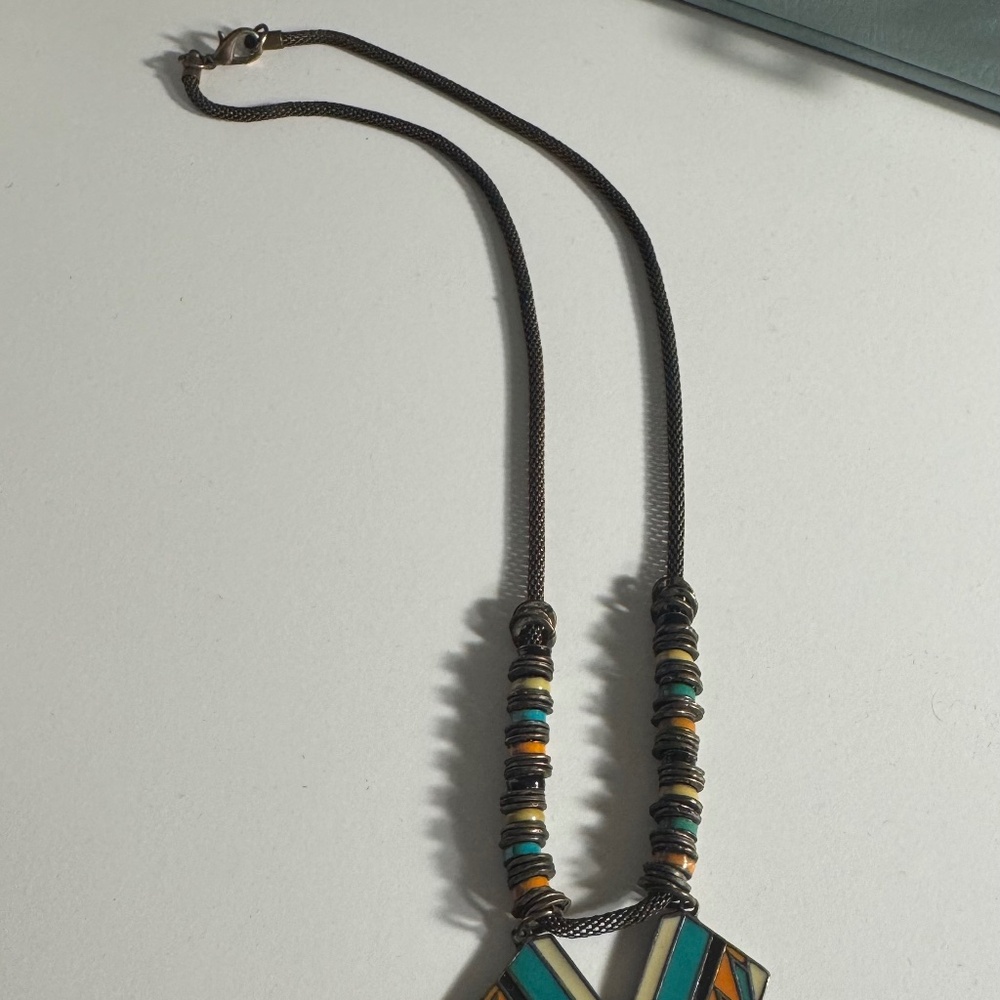 Colorful statement necklace - Picture 2 of 3